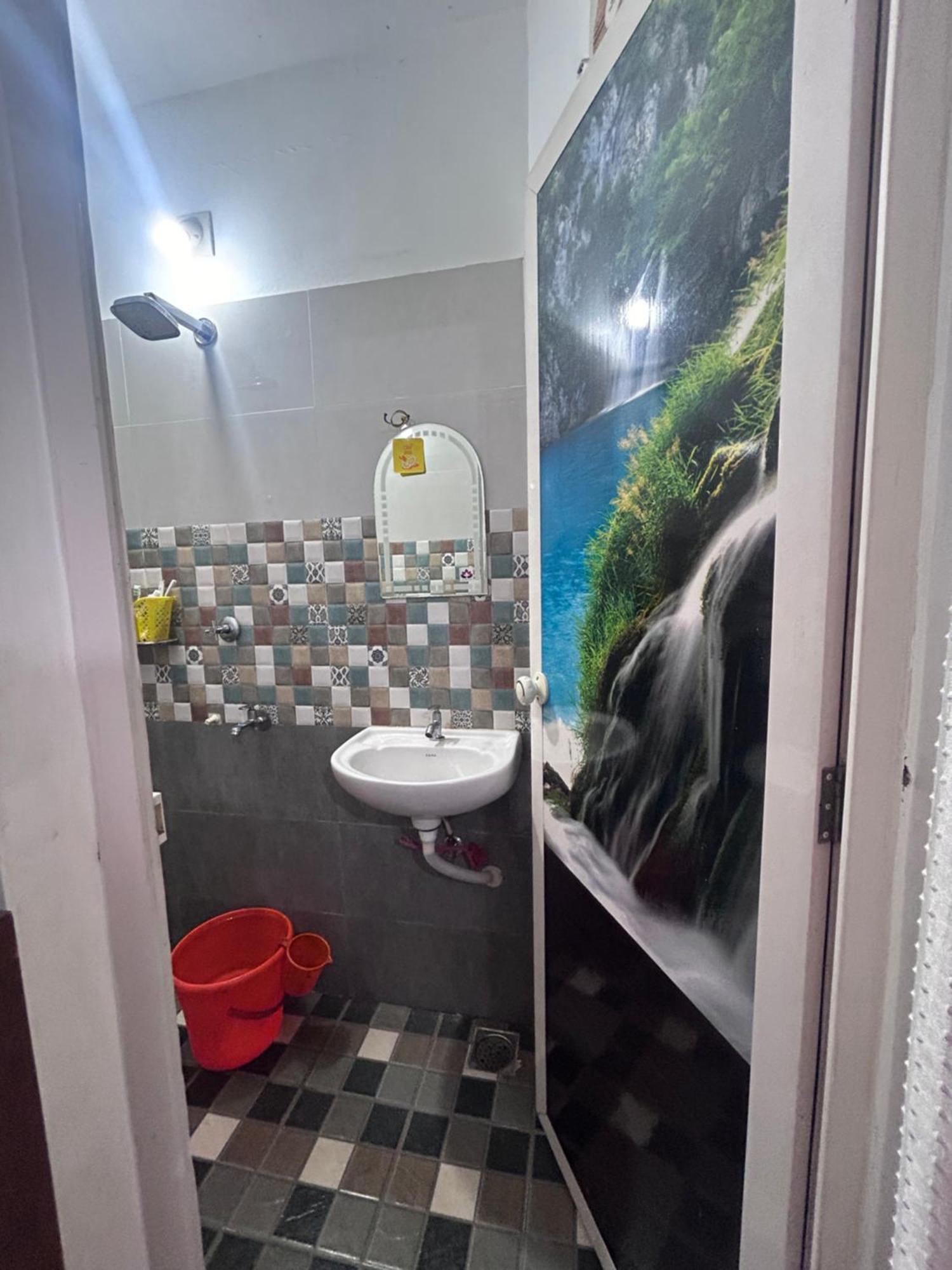 Chaithritha Ladies Homestay Thiruvananthapuram Екстер'єр фото