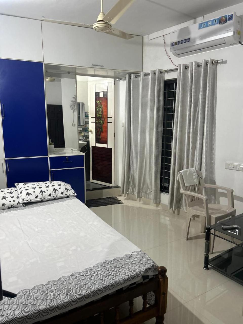 Chaithritha Ladies Homestay Thiruvananthapuram Екстер'єр фото