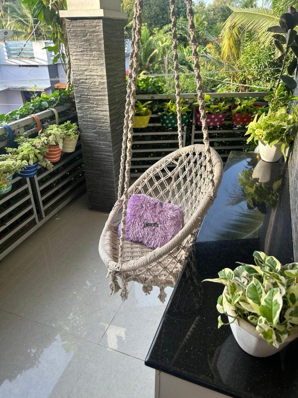 Chaithritha Ladies Homestay Thiruvananthapuram Екстер'єр фото