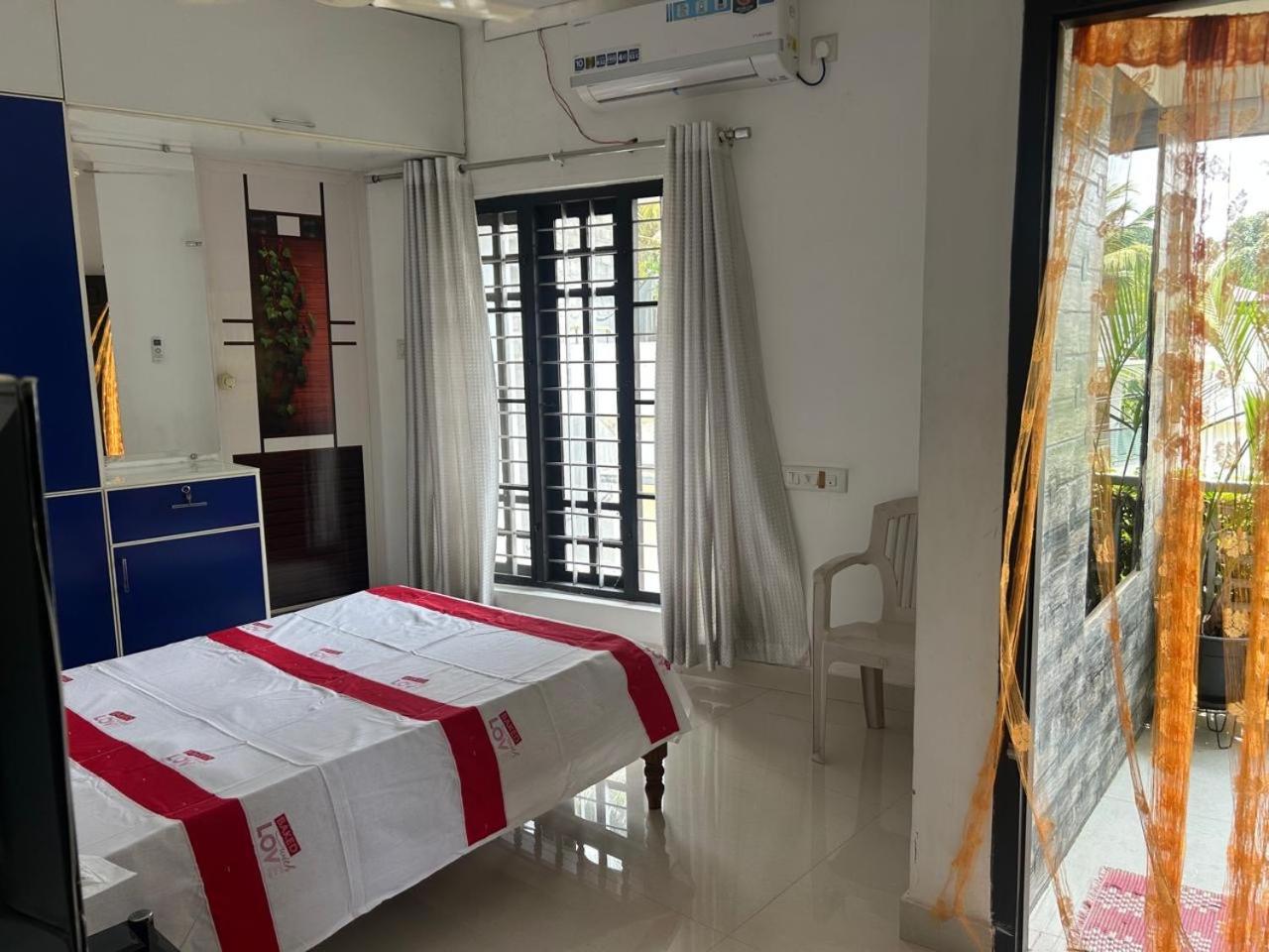 Chaithritha Ladies Homestay Thiruvananthapuram Екстер'єр фото